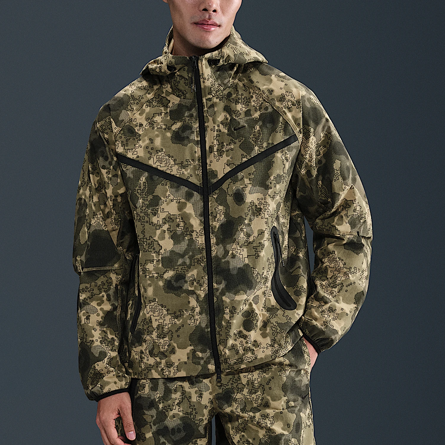 Мужская тканая куртка Nike Windrunner в камуфляжном стиле HV0980-210
Мужская тканая куртка Nike Windrunner в камуфляжном стиле HV0980-210