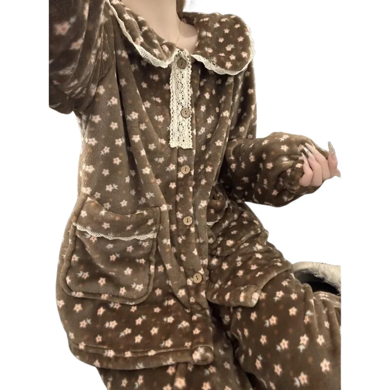 Girl Winter Homewear Coral Fleece Pajamas for Women Autumn Brown Cute Floral Doll Collar Home Suit Set Women's Pajama Sets Funny
Girl Winter Homewear Coral Fleece Pajamas for Women Autumn Brown Cute Floral Doll Collar Home Suit Set Women's Pajama Sets Funny