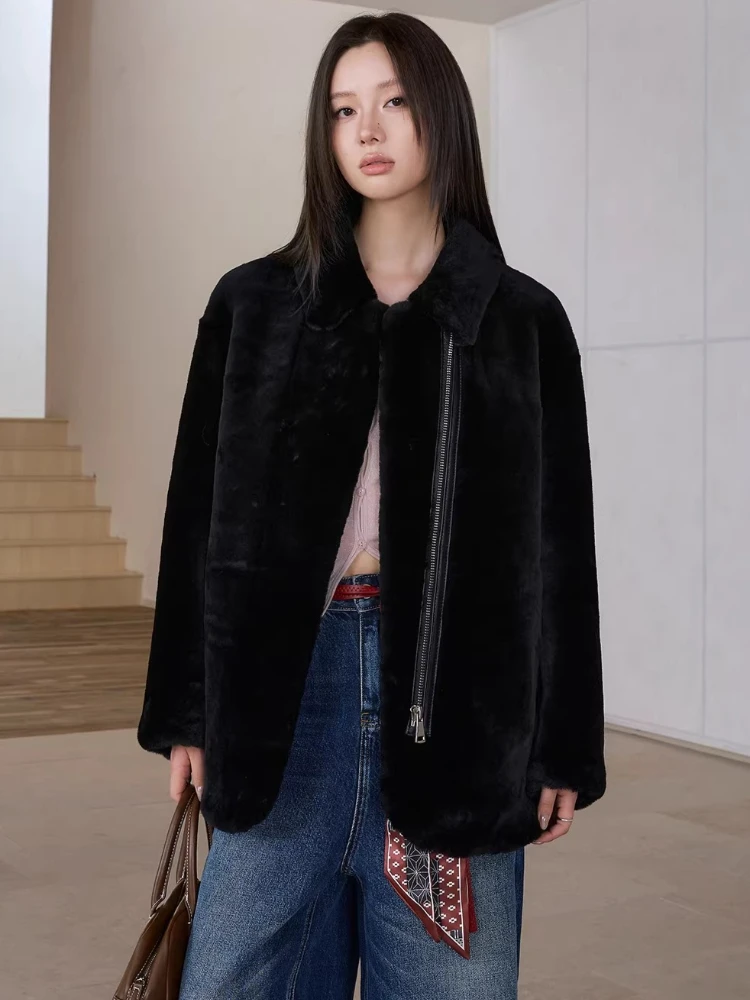 High-end Luxury Merino Sheep Fur Plush Jackets for Women 2026 New Simple Casual Winter Genuine Leather Real Fur Shearling Coat
High-end Luxury Merino Sheep Fur Plush Jackets for Women 2026 New Simple Casual Winter Genuine Leather Real Fur Shearling Coat