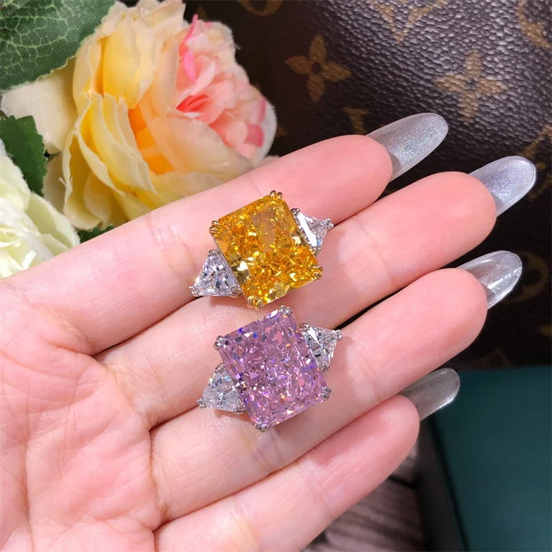 S925 Silver Ring High Carbon DiamondWedding Ring for Women Gorgous Fine AAA Cubic Zirconia Jewelry
S925 Silver Ring High Carbon DiamondWedding Ring for Women Gorgous Fine AAA Cubic Zirconia Jewelry