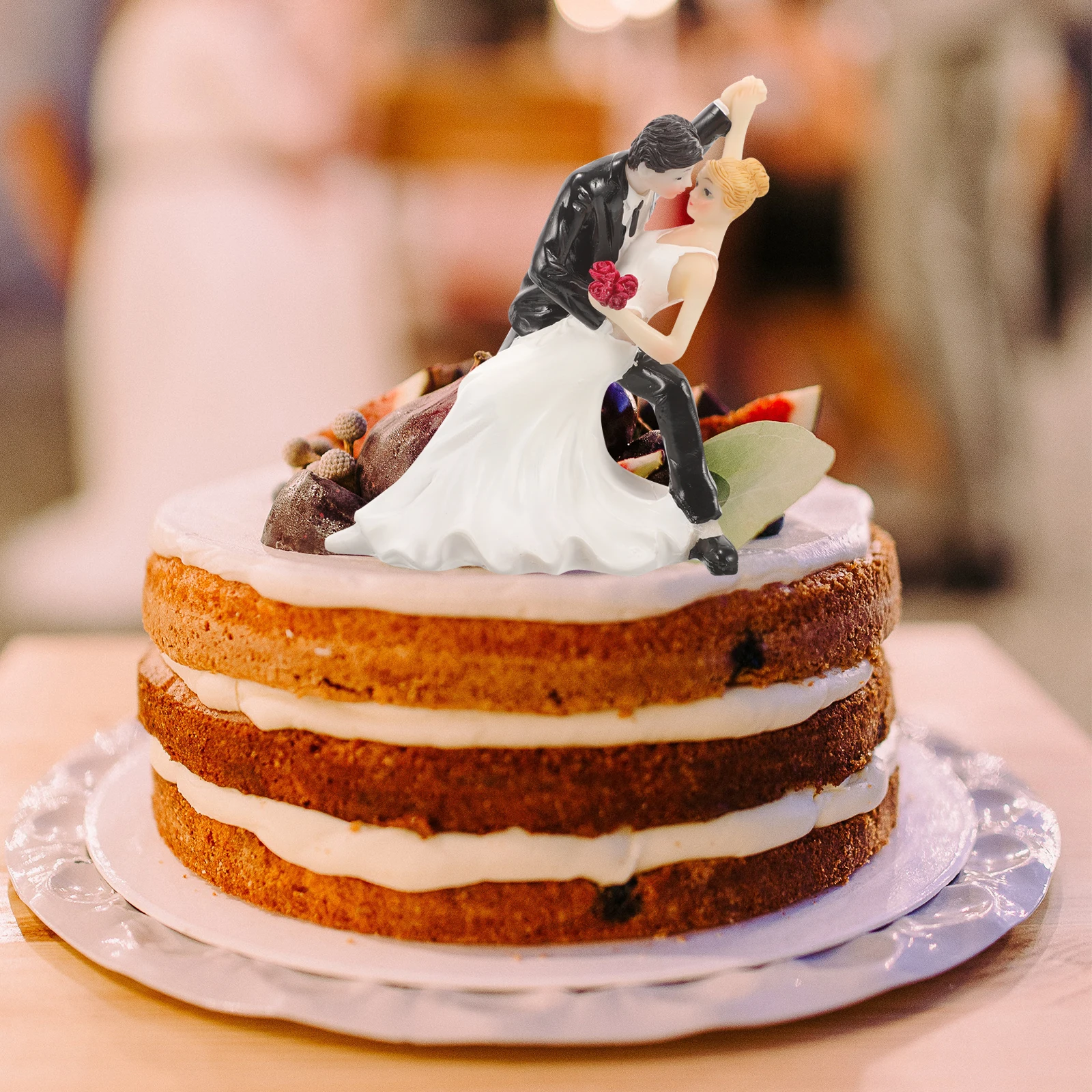 1pc Wedding Cake Decoration Bride Groom Figurines Creative Cake Topper Bridal Shower Party Decorations Romantic Anniversary
1pc Wedding Cake Decoration Bride Groom Figurines Creative Cake Topper Bridal Shower Party Decorations Romantic Anniversary