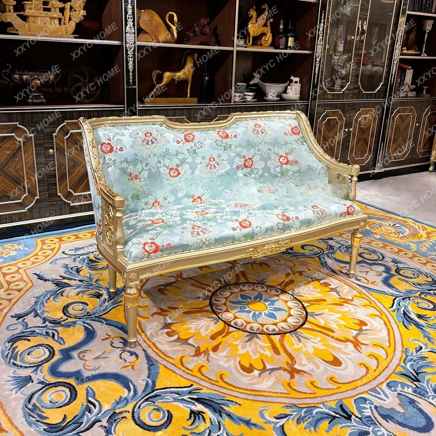 H2H luxury embroidered fabric pedal bedroom
H2H luxury embroidered fabric pedal bedroom