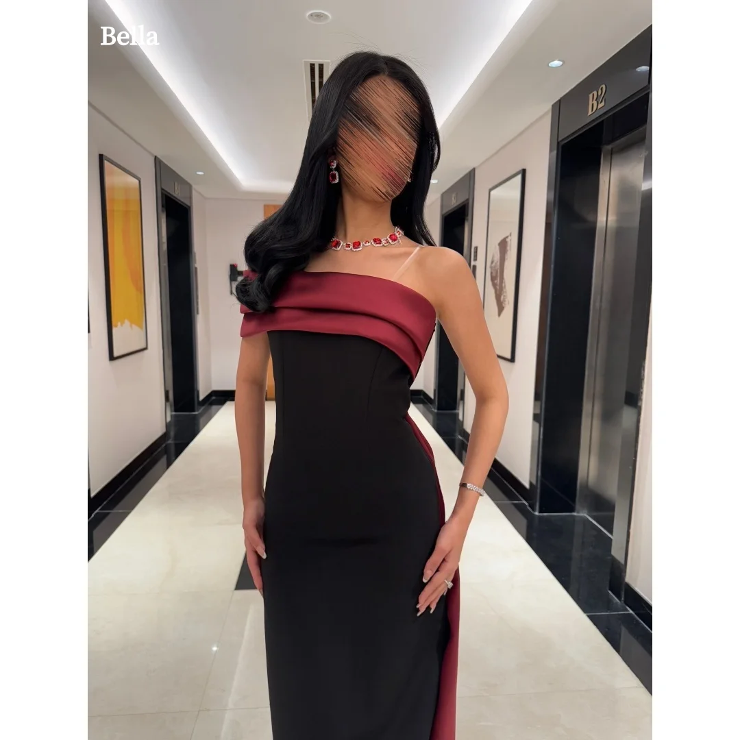 Bella Customized Black Red Off Shoulder Prom Dress With Ruffled Sleeves robes de soirée Party Dresses For Women Evening Gown
Bella Customized Black Red Off Shoulder Prom Dress With Ruffled Sleeves robes de soirée Party Dresses For Women Evening Gown