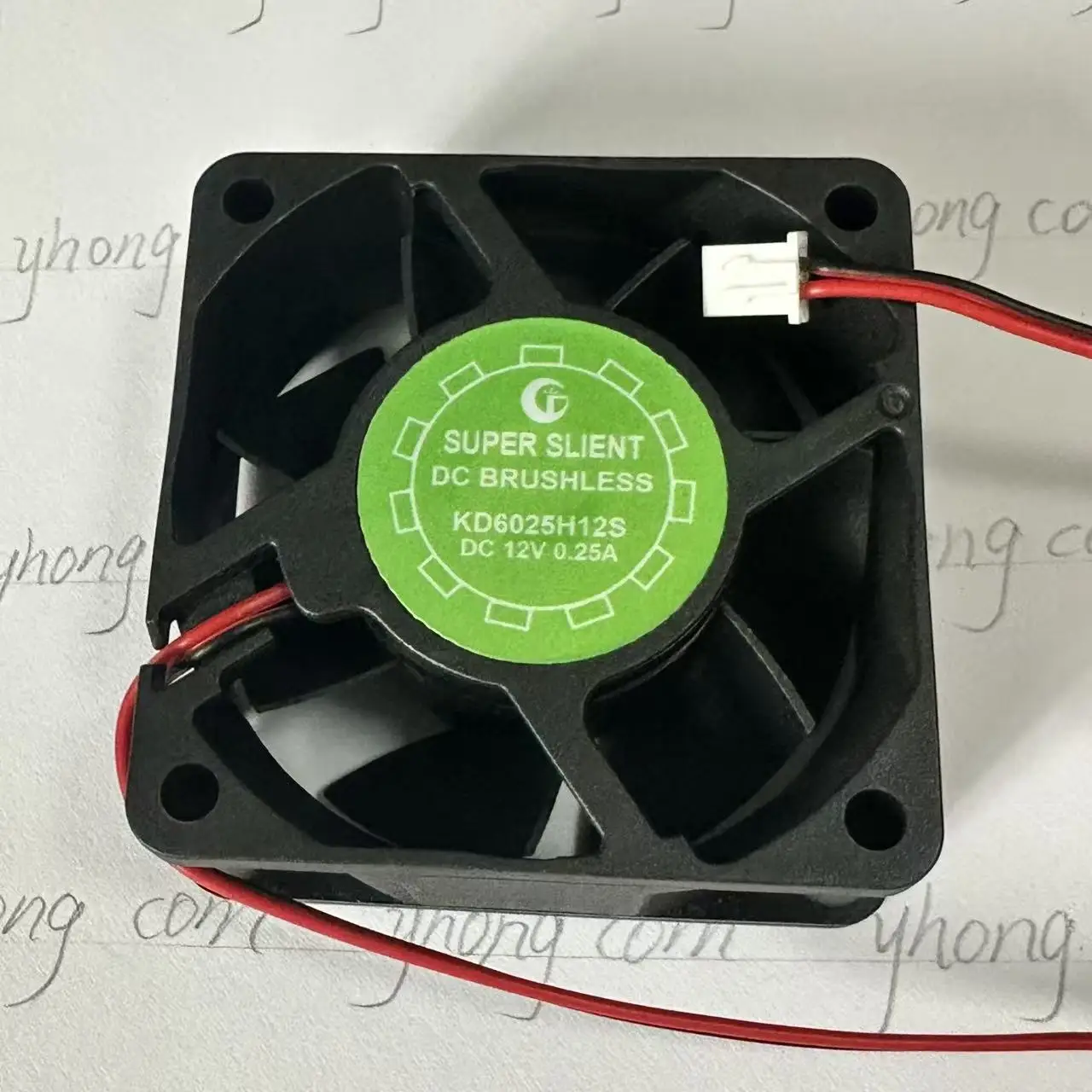 SUPER SLIENT KD6025H12S DC 12V 0.25A 60x60x25mm 2-Wire Server Cooling Fan
SUPER SLIENT KD6025H12S DC 12V 0.25A 60x60x25mm 2-Wire Server Cooling Fan