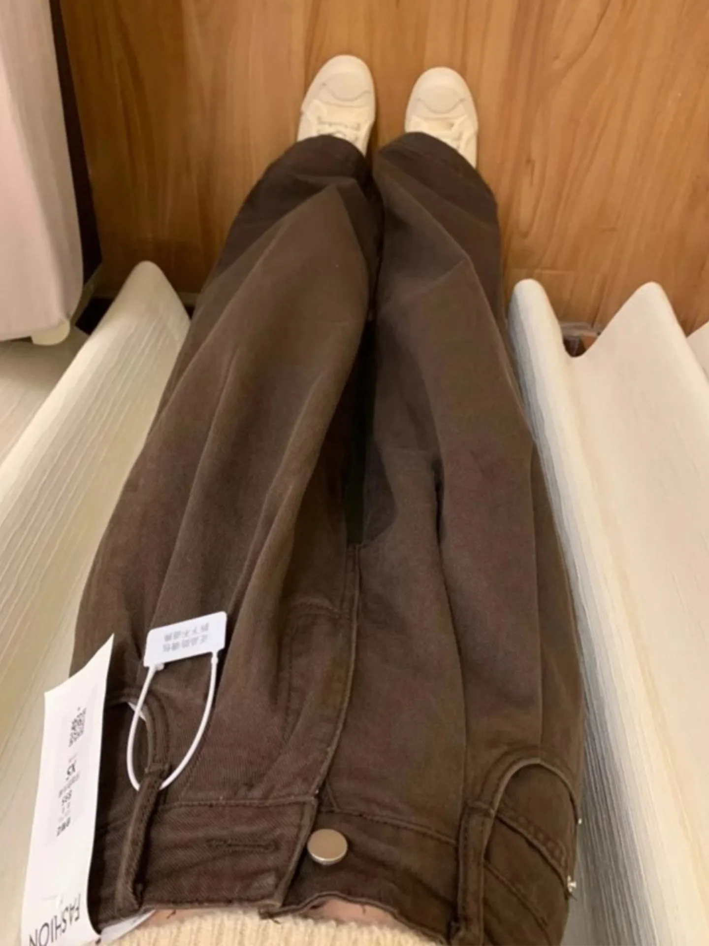 plus Size Women's Coffee Color Drape Design Wide Leg Pants Spring New Loose Slimming Straight Jeans Korean Style High Waist
plus Size Women's Coffee Color Drape Design Wide Leg Pants Spring New Loose Slimming Straight Jeans Korean Style High Waist