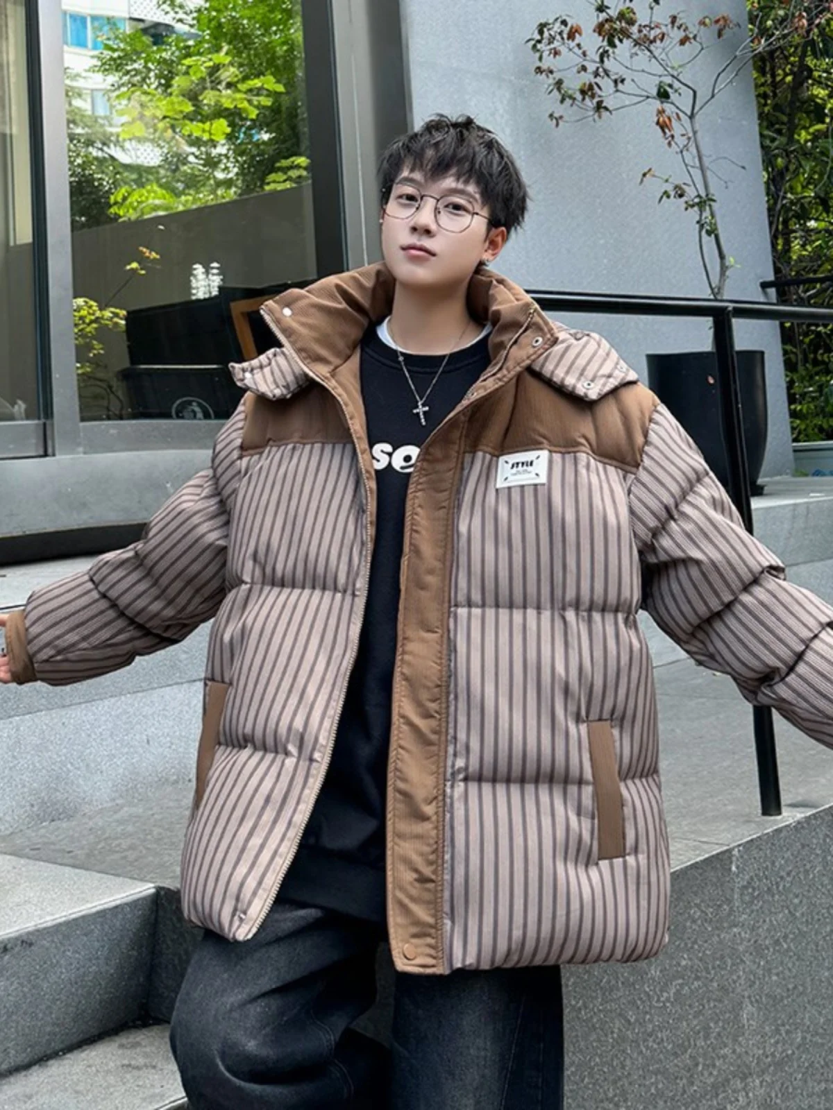 Retro Japanese Sle Striped Color Blo Hooded Cotton Jaet Men's Casual Loose Fit Thiened Warm Cotton Coat for Youth
Retro Japanese Sle Striped Color Blo Hooded Cotton Jaet Men's Casual Loose Fit Thiened Warm Cotton Coat for Youth