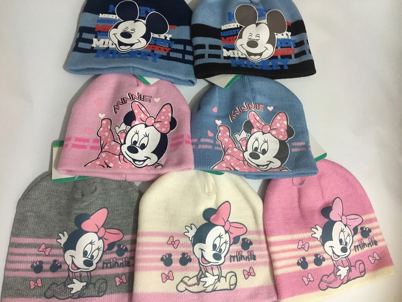 Disney autumn and winter Mickey Mouse cute boy and girl under 6 years old pullover hat single hat
Disney autumn and winter Mickey Mouse cute boy and girl under 6 years old pullover hat single hat