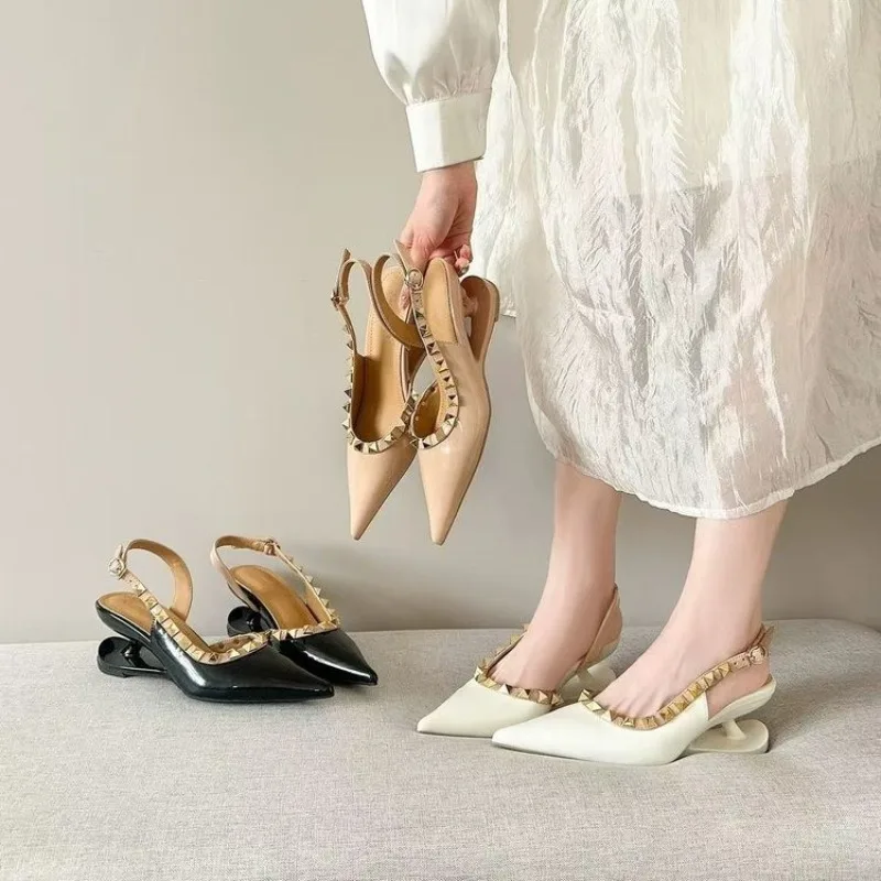 Pointed Toe Women's Sandals 2026 New Summer Irregular Heel Women's Mary Jane Shoes
Pointed Toe Women's Sandals 2026 New Summer Irregular Heel Women's Mary Jane Shoes