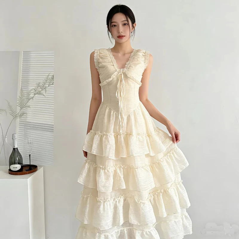 2026 Summer Casual Women Dress French Style V-neck Camisole Long Dress Slim Sleeveless Ruffles Party Dresses
2026 Summer Casual Women Dress French Style V-neck Camisole Long Dress Slim Sleeveless Ruffles Party Dresses