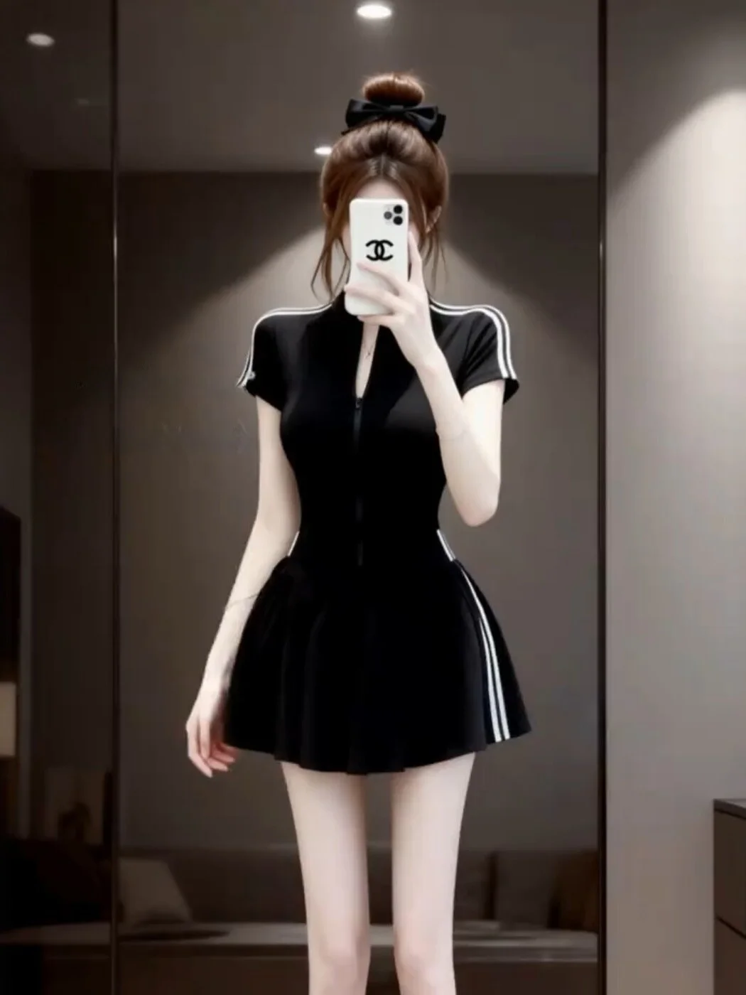 Summer Fashion Set High Waist A-Line Skirt Zipper Short Sleeve Top And Skirt Two-Piece Women's Sporty Sweet And Spicy Style
Summer Fashion Set High Waist A-Line Skirt Zipper Short Sleeve Top And Skirt Two-Piece Women's Sporty Sweet And Spicy Style