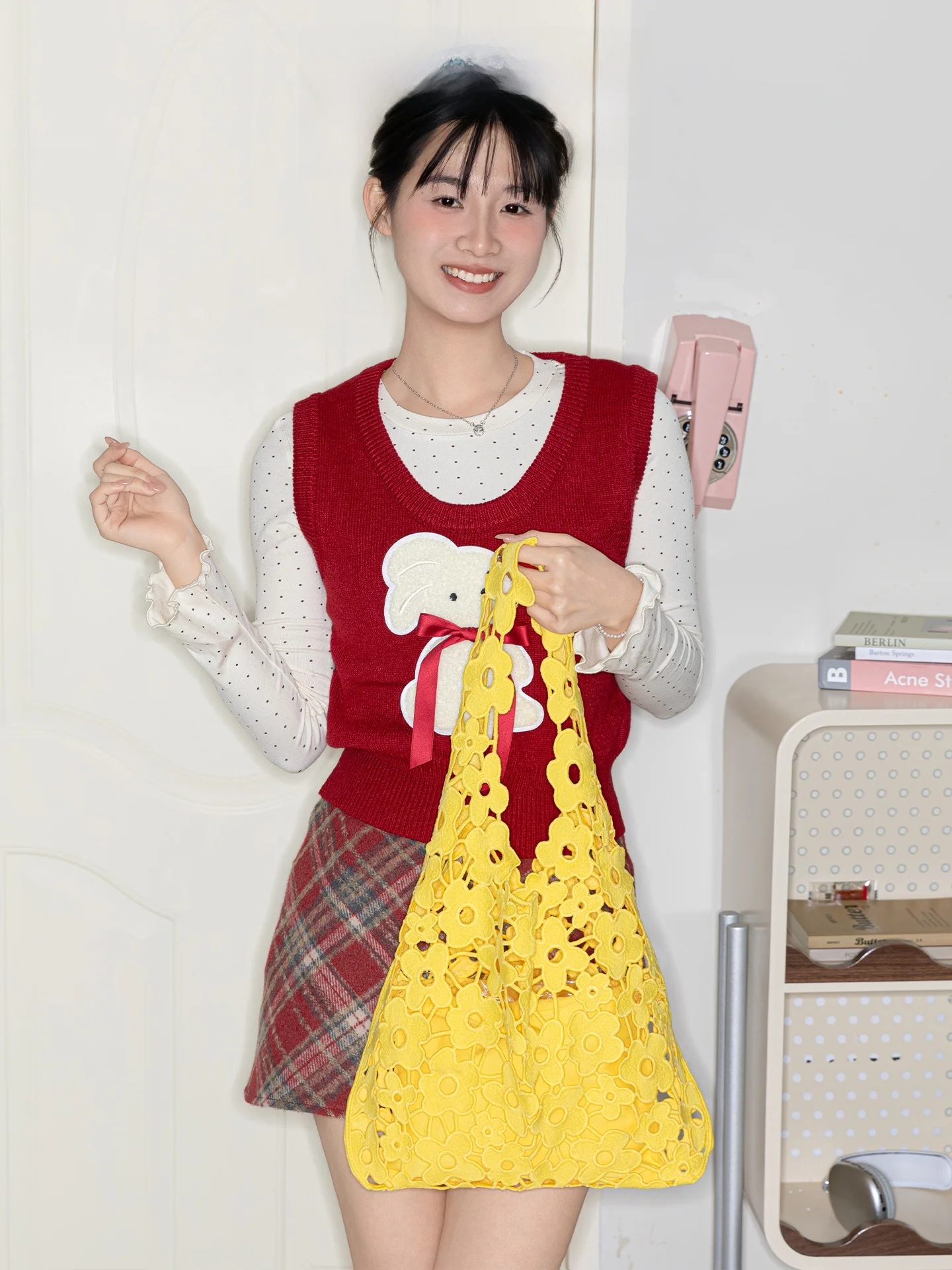Orange Girl Hollow Flower Single Shoulder Bag Women's Sweet Dopaamine Versatile Casual Vacation Tote Bag Canvas Material
Orange Girl Hollow Flower Single Shoulder Bag Women's Sweet Dopaamine Versatile Casual Vacation Tote Bag Canvas Material