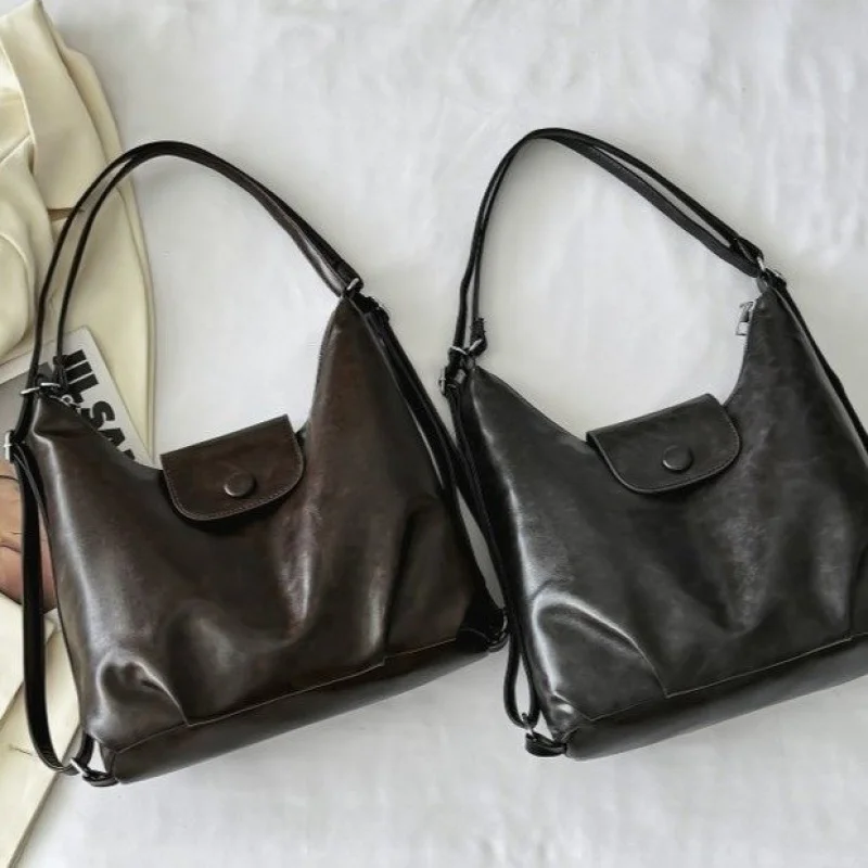 Elegant Leather Clutch Bag Women Vintage Style Mini Purse For Casual Outings Fashionable Superstar Appeal
Elegant Leather Clutch Bag Women Vintage Style Mini Purse For Casual Outings Fashionable Superstar Appeal