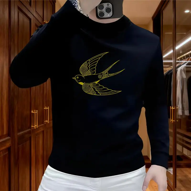 Thiened Fce Sweatirt with Printed Swallow Design Warmth Assurance for Autumn And Winter Season Casual Outerwear
Thiened Fce Sweatirt with Printed Swallow Design Warmth Assurance for Autumn And Winter Season Casual Outerwear