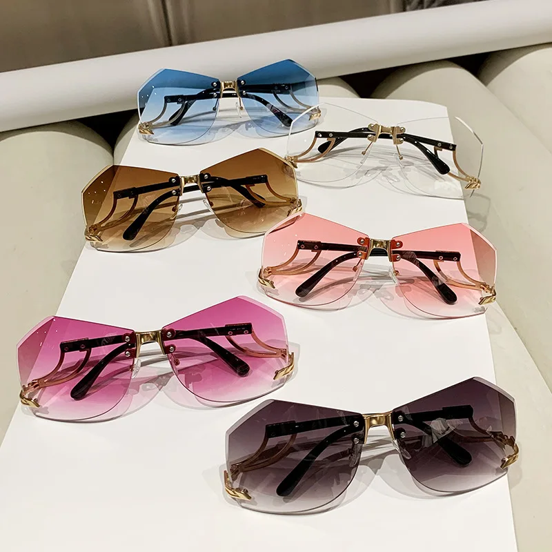 Rimless Irregular Sunglasses 2025 New Chic Gradient Ocean Lenses Shades Trendy Stylish Design Hollowed Legs Sun Glasses
Rimless Irregular Sunglasses 2025 New Chic Gradient Ocean Lenses Shades Trendy Stylish Design Hollowed Legs Sun Glasses