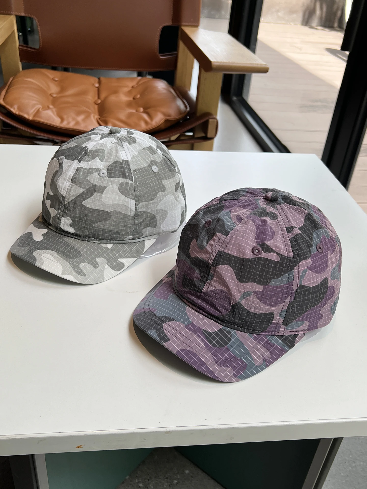 Quick-drying plaid short-brimmed baseball cap Spring and summer men's and women's fashion trend outdoor mountaineering cap
Quick-drying plaid short-brimmed baseball cap Spring and summer men's and women's fashion trend outdoor mountaineering cap
