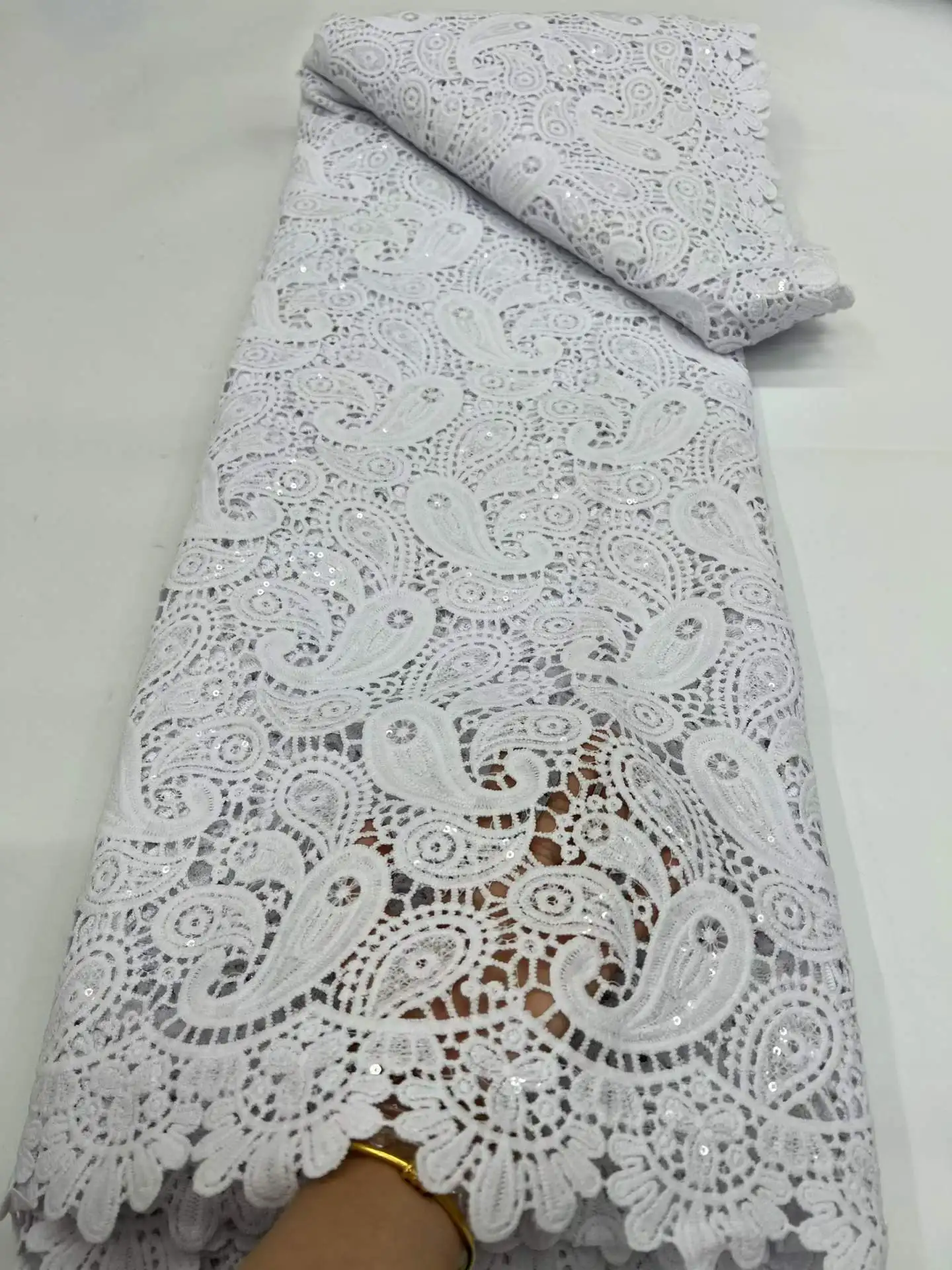 2026 Luxury White French Embroidery Mesh Guipure Cord Lace Fabric Dresses African Nigerian Milk Silk Lace Fabric Sewing Material
2026 Luxury White French Embroidery Mesh Guipure Cord Lace Fabric Dresses African Nigerian Milk Silk Lace Fabric Sewing Material
