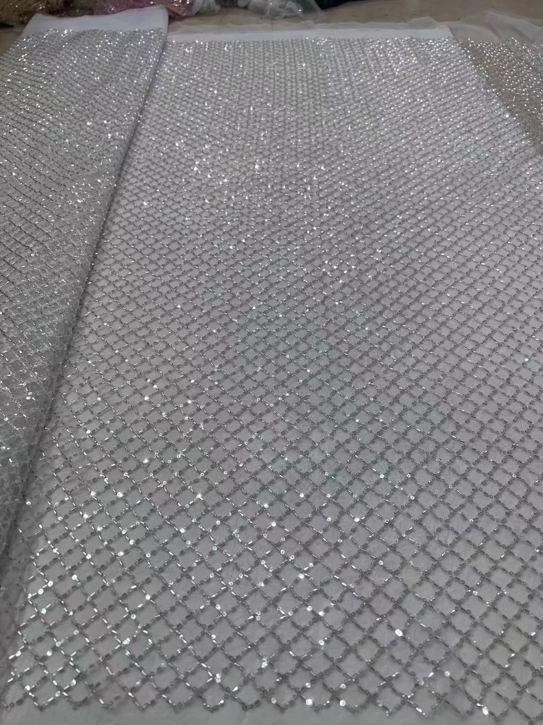 Elegant Handmade Beads Embroidery French Tulle Lace Fabric For Party Nigerian Luxury Sequines Lace Fabric Wedding African Lace
Elegant Handmade Beads Embroidery French Tulle Lace Fabric For Party Nigerian Luxury Sequines Lace Fabric Wedding African Lace