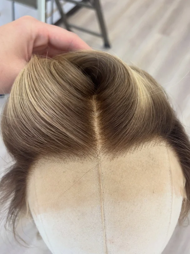 Curly Lace Frontal Wig for Women Ombre Ash Blonde Custom Made synthetic Hair Wig Real Transparent Natural Highlights Dark Blond
Curly Lace Frontal Wig for Women Ombre Ash Blonde Custom Made synthetic Hair Wig Real Transparent Natural Highlights Dark Blond