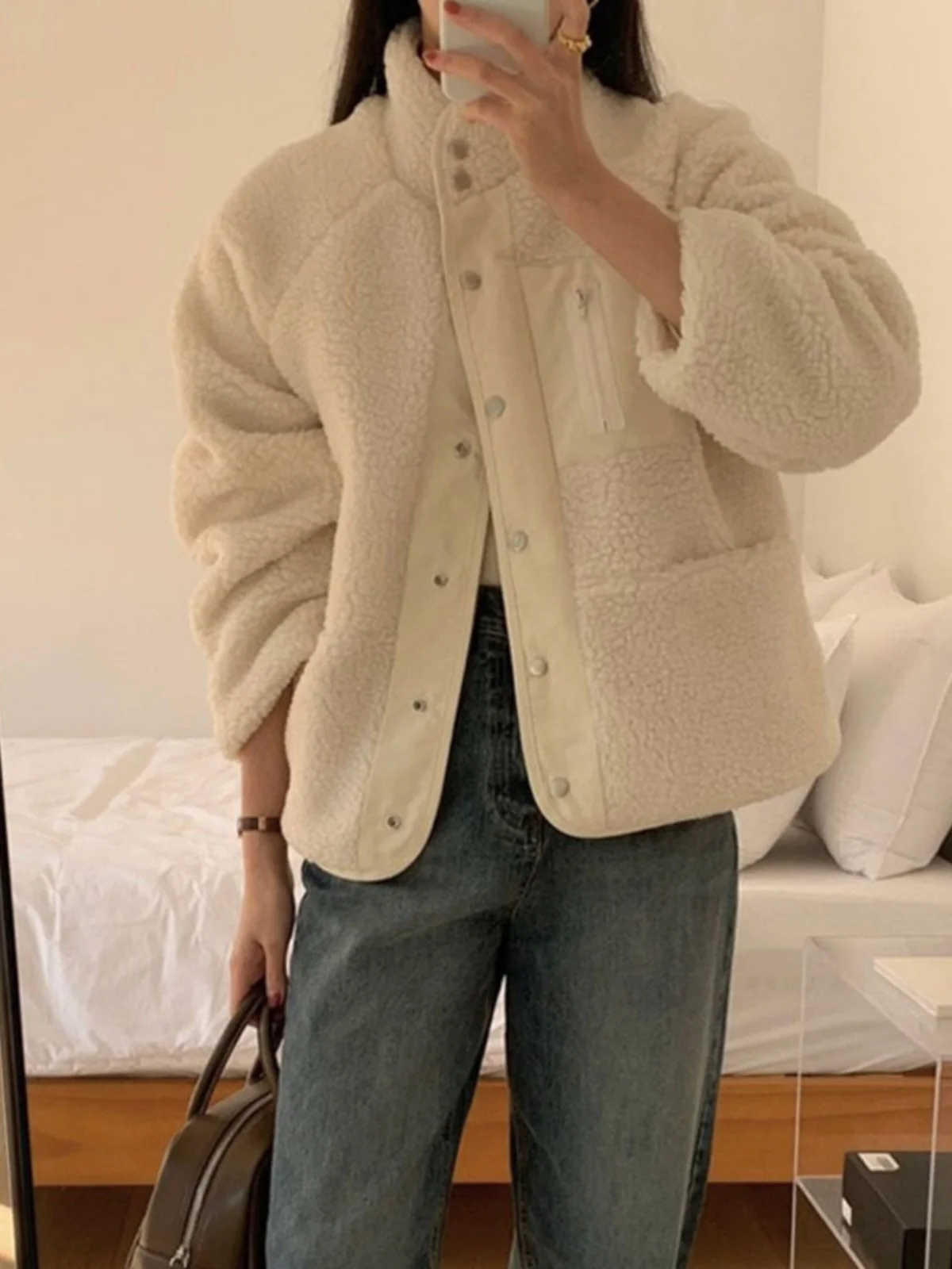 Korean Style Thickened Lamb Velvet Jacket Women's Autumn Winter Soft Fluffy Fleece Double-sided Wearable Trendy Short Coat
Korean Style Thickened Lamb Velvet Jacket Women's Autumn Winter Soft Fluffy Fleece Double-sided Wearable Trendy Short Coat