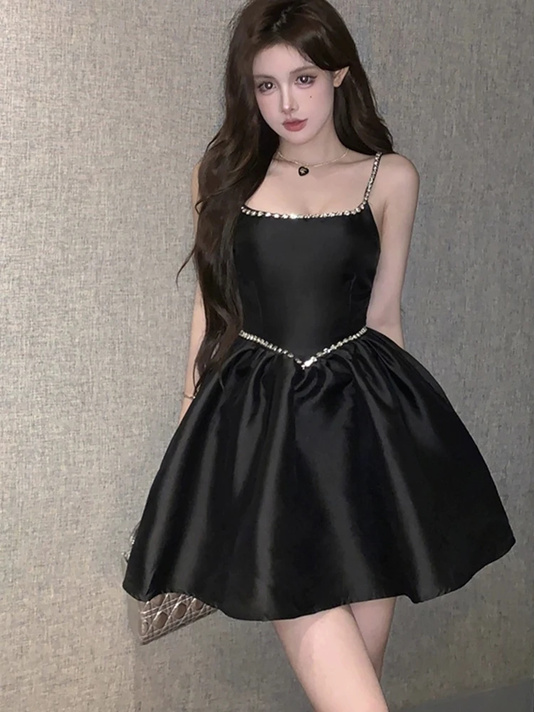 Women White Sling Diamond Dress Round Neck Sleeveless New Arrivals Lady Sexy Backless Fashion 2025
Women White Sling Diamond Dress Round Neck Sleeveless New Arrivals Lady Sexy Backless Fashion 2025