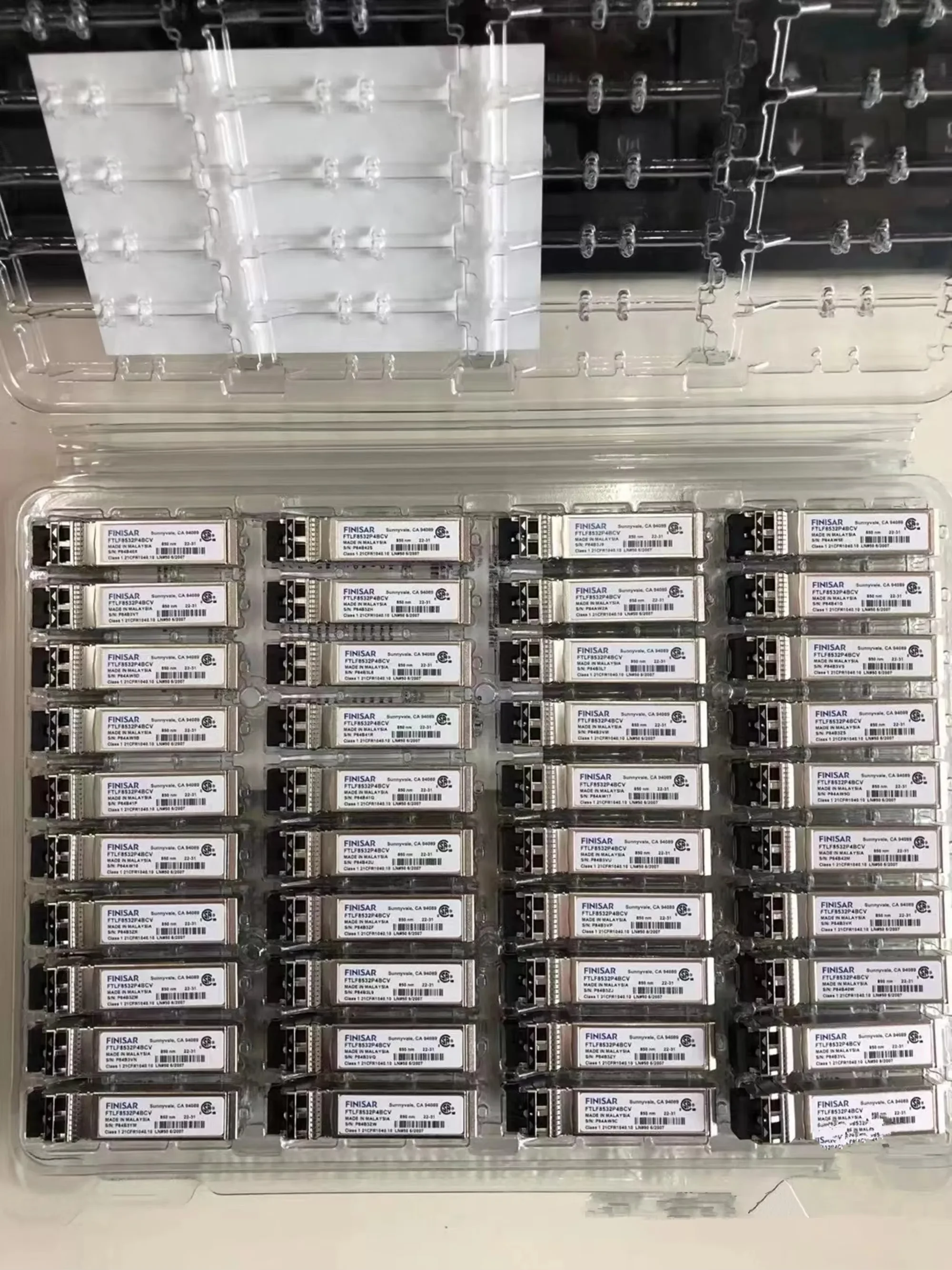 FINISAR 32G FC Fiber Optic Transceiver FTLF8532P4BCV 850nm Duplex LC SFP28 32GB SFP Fiber Module
FINISAR 32G FC Fiber Optic Transceiver FTLF8532P4BCV 850nm Duplex LC SFP28 32GB SFP Fiber Module