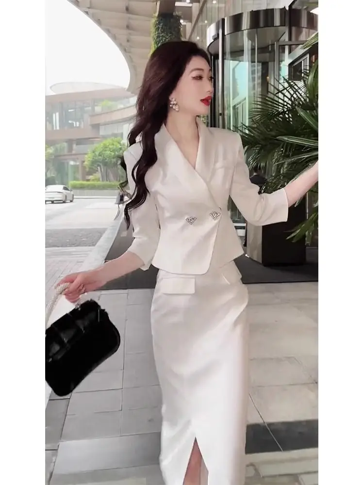 White Tweed Skirt Suit Set Women Tailored Pencil Midi Cropped Blazer Work Chic Minimalist Refined Coordinated Office Outfit
White Tweed Skirt Suit Set Women Tailored Pencil Midi Cropped Blazer Work Chic Minimalist Refined Coordinated Office Outfit