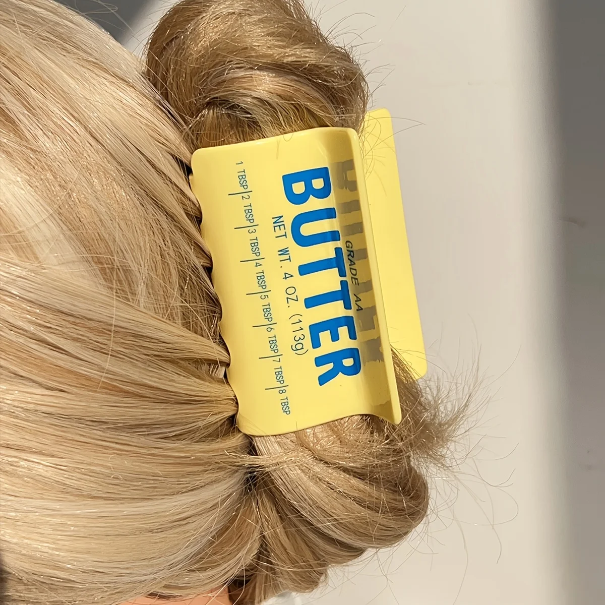Cute Butter Shaped Hair Claw Clip, Novelty Food Design Acrylic Hair Clamp, Fun Yellow Butter Bar Hair Accessory for Women, Non-Slip Jaw Clip for Daily Wear & Unique Styling
Cute Butter Shaped Hair Claw Clip, Novelty Food Design Acrylic Hair Clamp, Fun Yellow Butter Bar Hair Accessory for Women, Non-Slip Jaw Clip for Daily Wear & Unique Styling