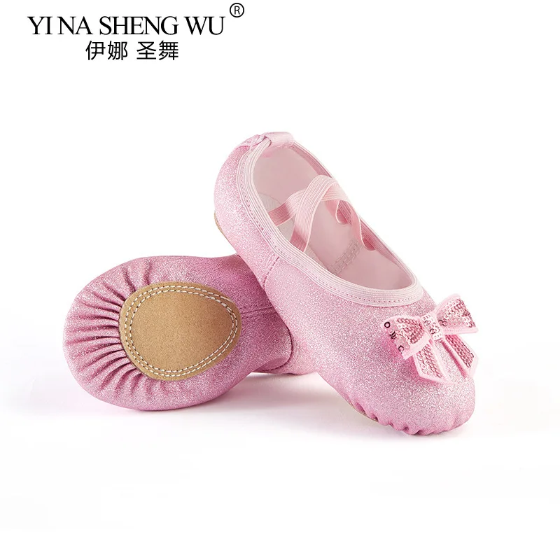 Детские и взрослые женские балетки для занятий йогой, танцевальная обувь-пачка для девочек, балетки из искусственной кожи, балетные танцевальные тапочки с разделенной подошвой
Детские и взрослые женские балетки для занятий йогой, танцевальная обувь-пачка для девочек, балетки из искусственной кожи, балетные танцевальные тапочки с разделенной подошвой