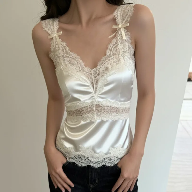 Sexy Satin Vest Summer Lace Solid Color Retro Home Lazy Style Edge Stitching Elegant Fashionable V-neck Halter Sleeveless Top
Sexy Satin Vest Summer Lace Solid Color Retro Home Lazy Style Edge Stitching Elegant Fashionable V-neck Halter Sleeveless Top