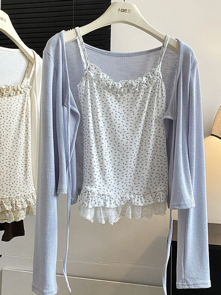 Корейский мягкий вязаный кардиган с цветочным кружевом, женский весенний новый универсальный топ для многослойного образа, комплект из двух предметов, длинный рукав, круглый вырез
Корейский мягкий вязаный кардиган с цветочным кружевом, женский весенний новый универсальный топ для многослойного образа, комплект из двух предметов, длинный рукав, круглый вырез
