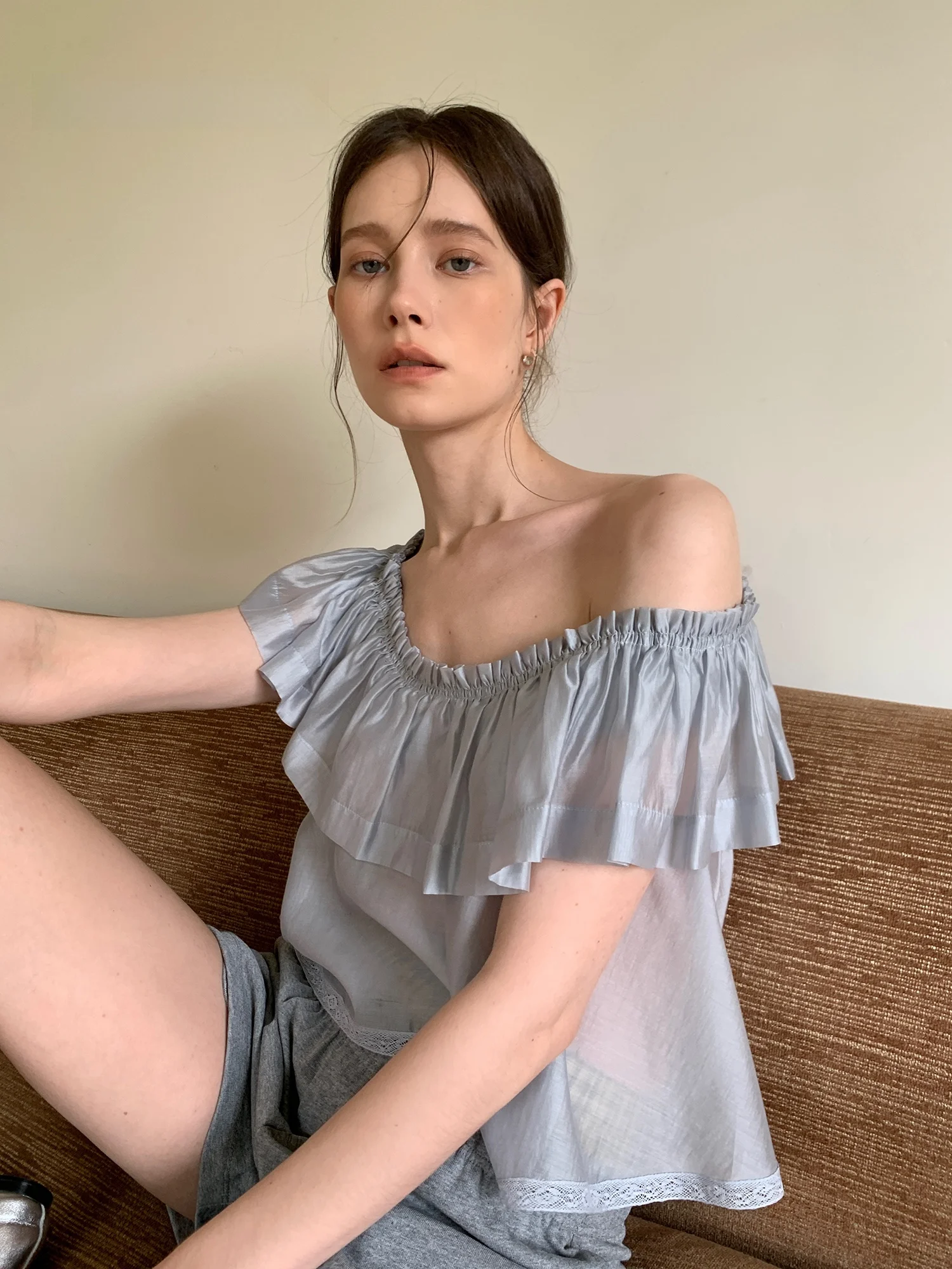 Taco Studios Casual Loose Silk Trim Design Sensation One oulder irt Women's Summer Faion Breathable Comfortable Top
Taco Studios Casual Loose Silk Trim Design Sensation One oulder irt Women's Summer Faion Breathable Comfortable Top