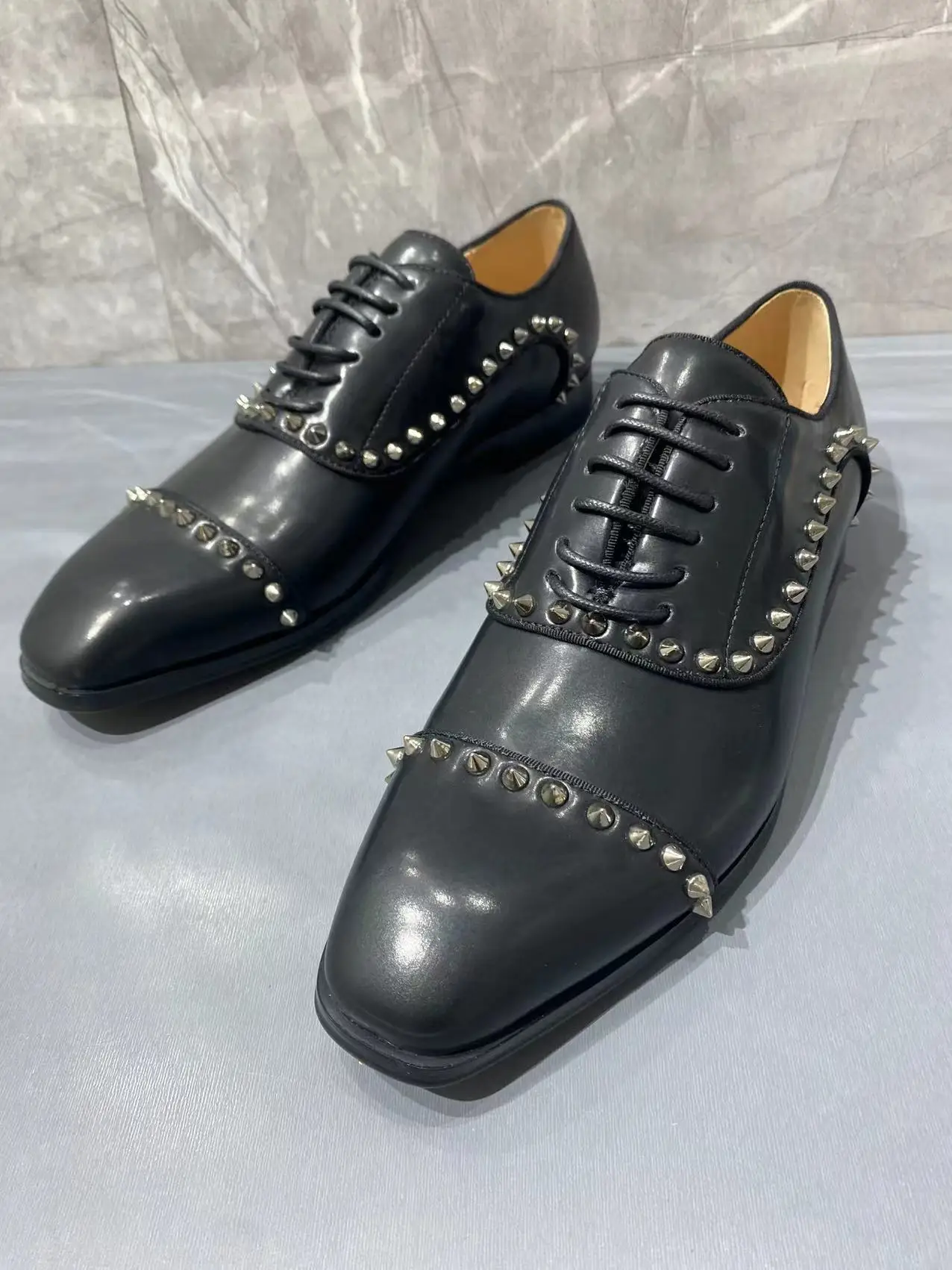 New Stylish Men's Black Matte Leather Shoes Luxury Rivets Loafers Shoes For Men Handmade Slip On Dress Shoes Wedding Shoes
New Stylish Men's Black Matte Leather Shoes Luxury Rivets Loafers Shoes For Men Handmade Slip On Dress Shoes Wedding Shoes