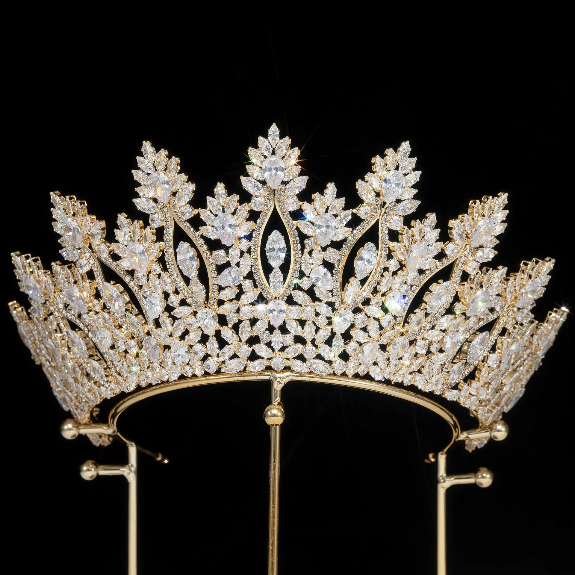 Cubic Zirconia Princess Birthday Big Crown Flower Tiara Silver, Colors Hair Jewelry Luxury Wedding Bridal Headpiece GH0296
Cubic Zirconia Princess Birthday Big Crown Flower Tiara Silver, Colors Hair Jewelry Luxury Wedding Bridal Headpiece GH0296