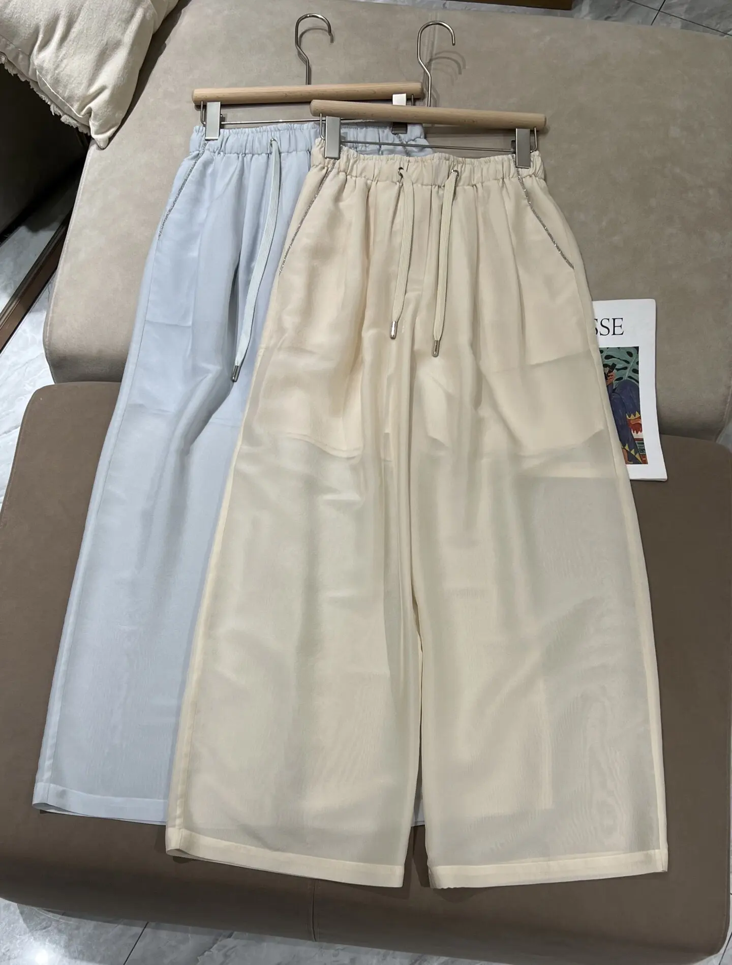 Women's Summer 2026 Breathable Straight-Leg Casual Drawstring Pants with Elastic Waistband
Women's Summer 2026 Breathable Straight-Leg Casual Drawstring Pants with Elastic Waistband
