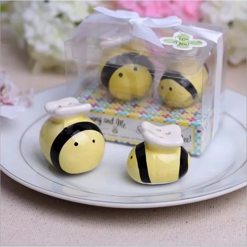 30sets=60pcs Cute Honey Bees Salt Pepper Shaker Wedding Favors Kitchen Supplies Ceramic Crafts
30sets=60pcs Cute Honey Bees Salt Pepper Shaker Wedding Favors Kitchen Supplies Ceramic Crafts