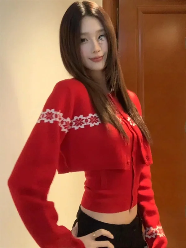 Korean Style Christmas Season Knitted Floral Pattern Women's Set Inner Wear Red Vest Two-Piece Suit Warm Comfortable Long Sleeve
Korean Style Christmas Season Knitted Floral Pattern Women's Set Inner Wear Red Vest Two-Piece Suit Warm Comfortable Long Sleeve