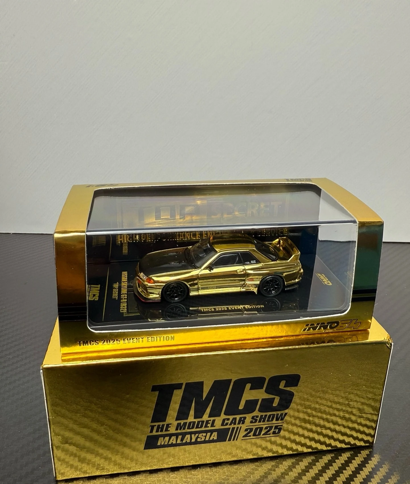 INNO 1:64 PANDEM RX7+R32 TMCS exhibition-limited simulation alloy car model
INNO 1:64 PANDEM RX7+R32 TMCS exhibition-limited simulation alloy car model