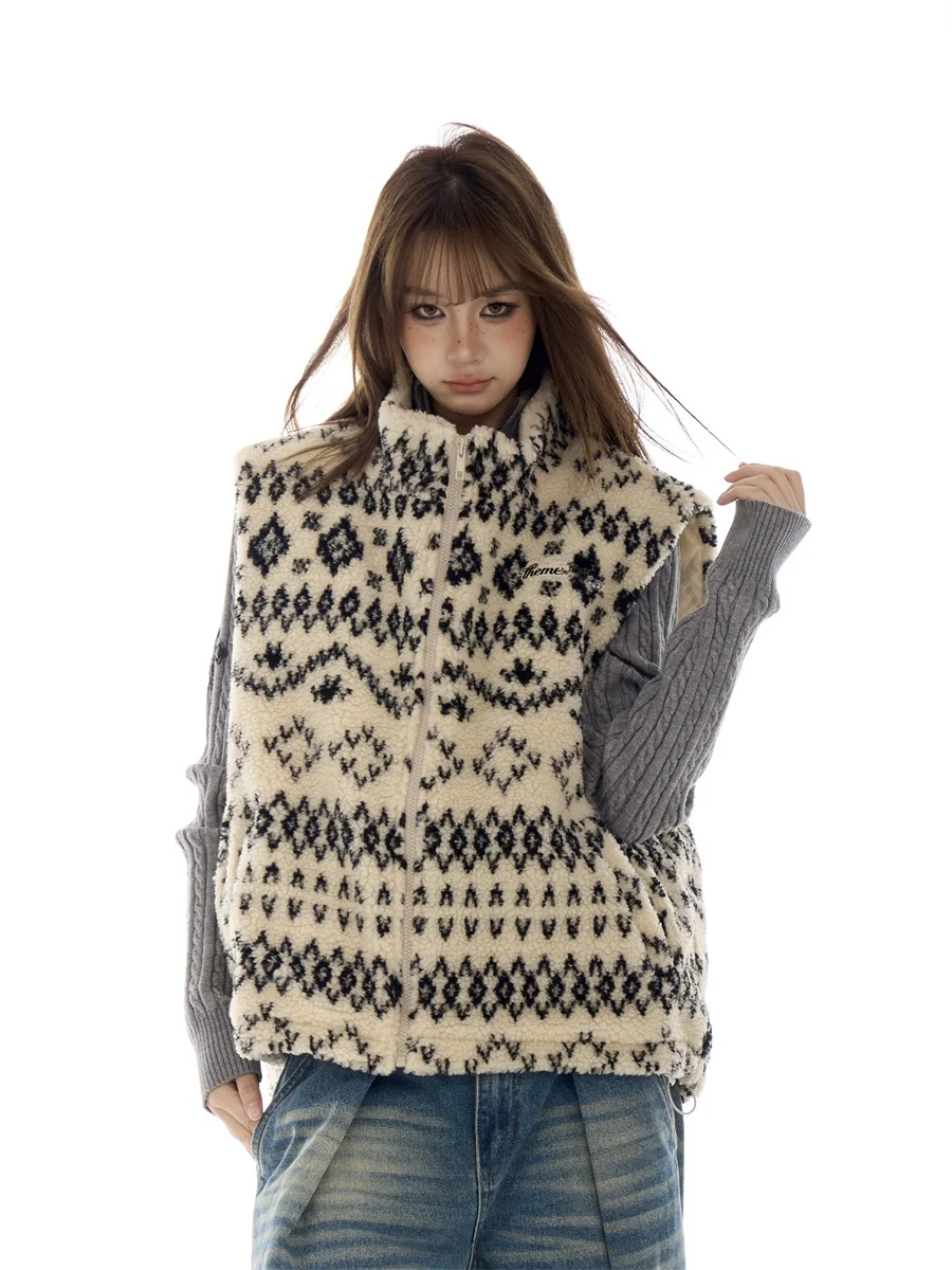 Warmth Lamb Fur Vest Women's Autumn Winter Zipper Sleeveless Knitted Flannel Outerwear Stand Collar American Retro Fair Isle
Warmth Lamb Fur Vest Women's Autumn Winter Zipper Sleeveless Knitted Flannel Outerwear Stand Collar American Retro Fair Isle