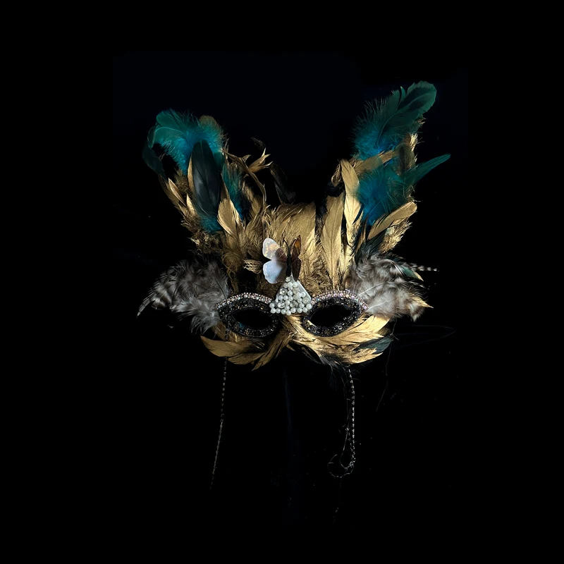 Cosplay Comic-Con, handmade golden feather cat mask, performance, stage performance personality mask Halloween
Cosplay Comic-Con, handmade golden feather cat mask, performance, stage performance personality mask Halloween