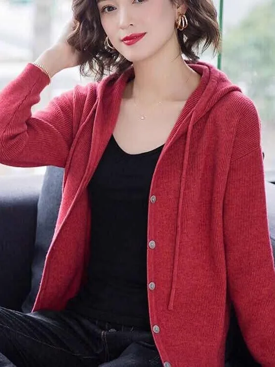 Весенне-осенний свободный женский вязаный открытый кардиган с капюшоном, верхняя одежда для похудения, маленький топ-джат, чистый цвет, универсальный
Весенне-осенний свободный женский вязаный открытый кардиган с капюшоном, верхняя одежда для похудения, маленький топ-джат, чистый цвет, универсальный