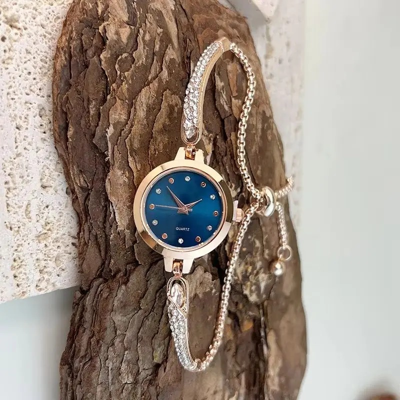 Relojes Para Mujer Новые женские кварцевые часы со стразами Нежный браслет Женские часы Корейские повседневные кварцевые наручные часы
Relojes Para Mujer Новые женские кварцевые часы со стразами Нежный браслет Женские часы Корейские повседневные кварцевые наручные часы