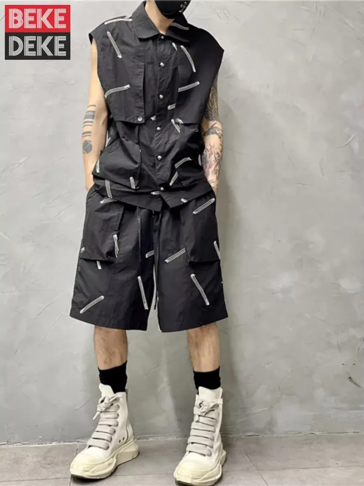 Gothic Designer Men Irregular Sewing Vest Shorts Two Piece Set Summer Loose Fit Sleeveless Shirt Knee Length Shorts Matching Set
Gothic Designer Men Irregular Sewing Vest Shorts Two Piece Set Summer Loose Fit Sleeveless Shirt Knee Length Shorts Matching Set