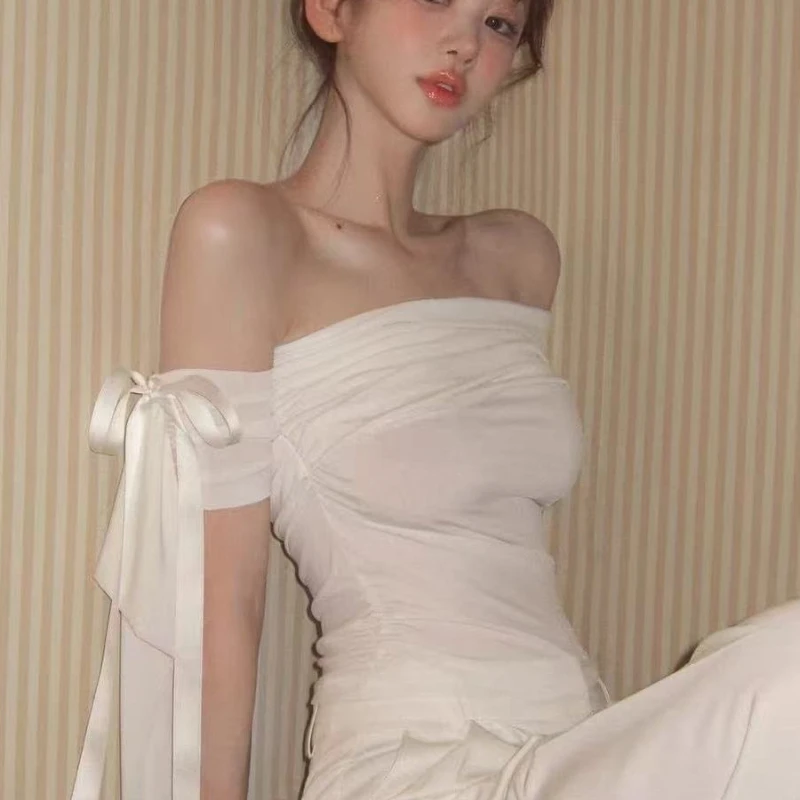 2025 new Elegant Off Shoulder White Women T-Shirts Coquette Irregular Skew Collar Korean Sweet Tees Slim Gyaru Aesthetic Summer
2025 new Elegant Off Shoulder White Women T-Shirts Coquette Irregular Skew Collar Korean Sweet Tees Slim Gyaru Aesthetic Summer