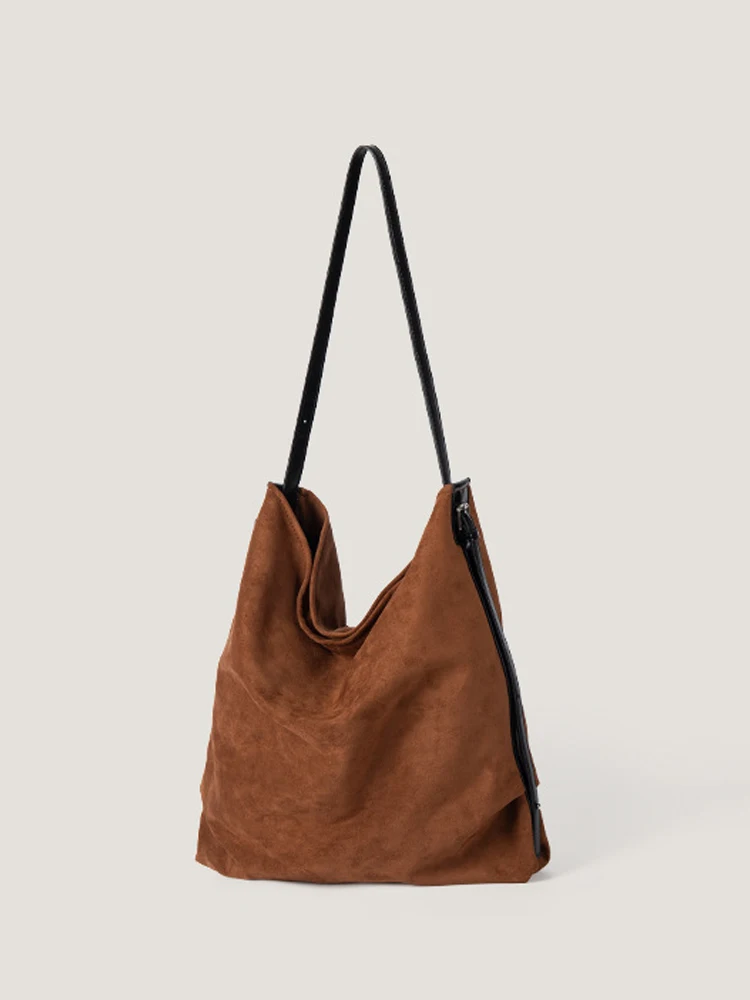 Niche Design Suede Leather Shoulder Bags 2024 New Vintage Brown Commuter Bucket Bag Winter Large Capacity Crossbody Totes
Niche Design Suede Leather Shoulder Bags 2024 New Vintage Brown Commuter Bucket Bag Winter Large Capacity Crossbody Totes