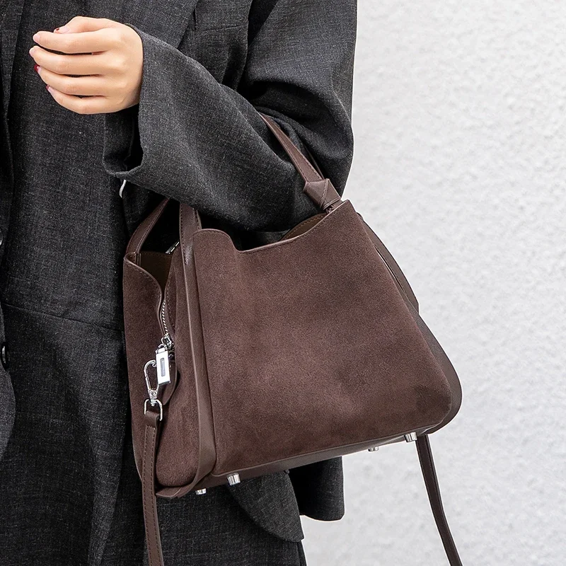 Women Suede Cow Leather Shoulder Bag Female Genuine Leather Versatile Handbags Ladies Fashion Luxury Designer Crossbody Bags
Women Suede Cow Leather Shoulder Bag Female Genuine Leather Versatile Handbags Ladies Fashion Luxury Designer Crossbody Bags