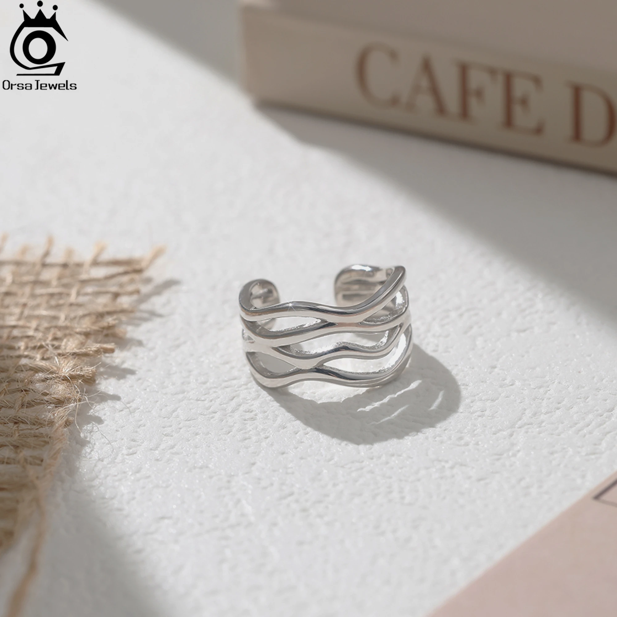 ORSA JEWELS Стерлинговое серебро 925 пробы Открытое кольцо Полый дизайн Минималистичный стиль Элегантные и привлекательные украшения для ее ношения GAR06
ORSA JEWELS Стерлинговое серебро 925 пробы Открытое кольцо Полый дизайн Минималистичный стиль Элегантные и привлекательные украшения для ее ношения GAR06