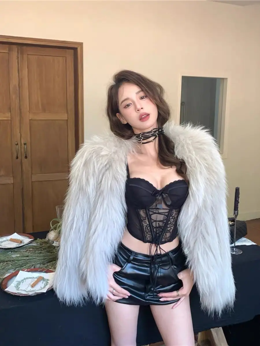 Sexy lace pure desire hottie strap fish bone thin girls winter foreign style vest outside sling inside top
Sexy lace pure desire hottie strap fish bone thin girls winter foreign style vest outside sling inside top