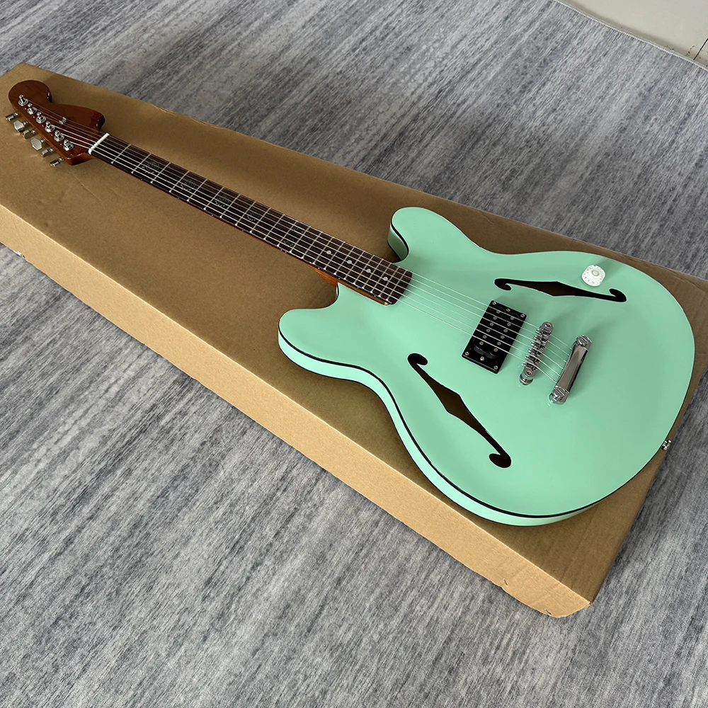 HOT!!High quality bright green Tom Delonge starcaster jazz electric guitar,AAA rosewood fretboard,ABR-1 bridge,in stock
HOT!!High quality bright green Tom Delonge starcaster jazz electric guitar,AAA rosewood fretboard,ABR-1 bridge,in stock