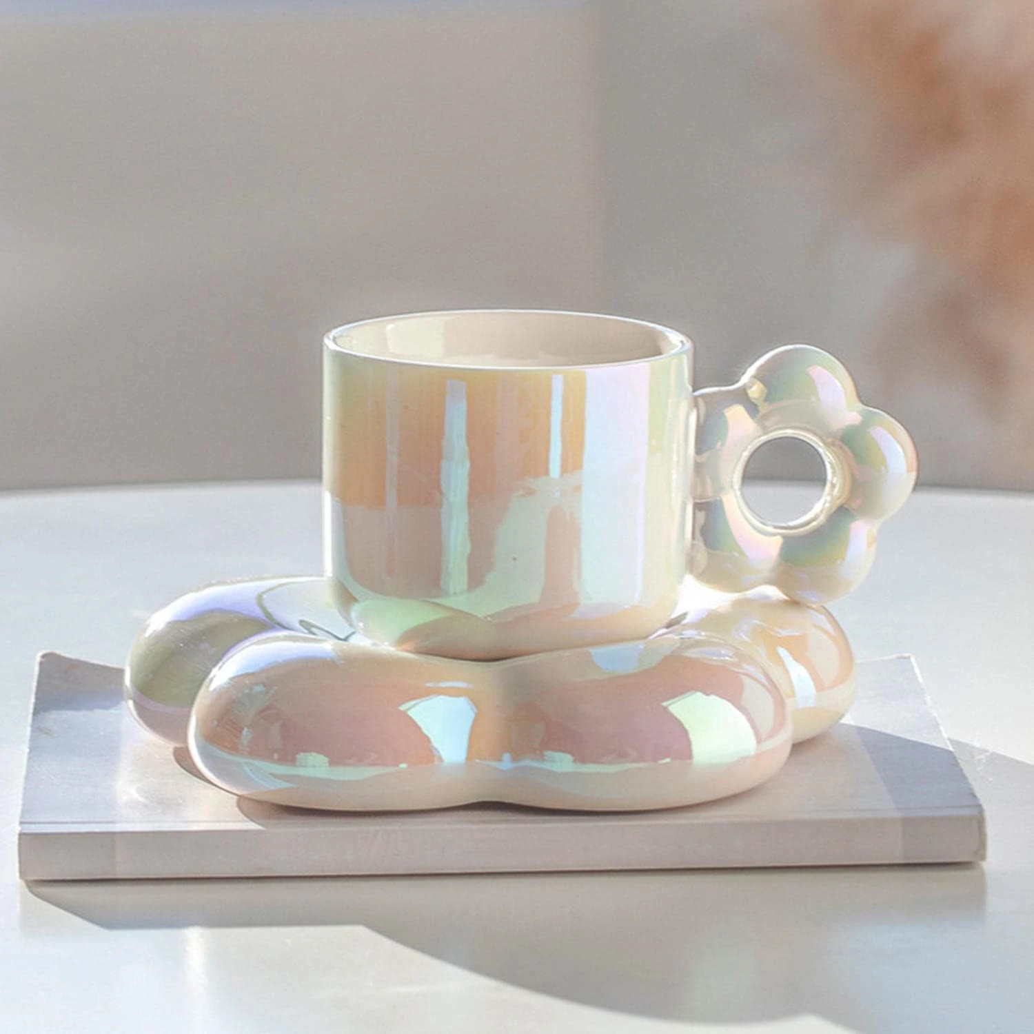 Elegant White Flower Coffee Cup and Saucer Set, 300ml Capacity Ceramic Mug Set for Girls, Stylish 6.5x8cm Mug with 16x3.5cm Sauc
Elegant White Flower Coffee Cup and Saucer Set, 300ml Capacity Ceramic Mug Set for Girls, Stylish 6.5x8cm Mug with 16x3.5cm Sauc
