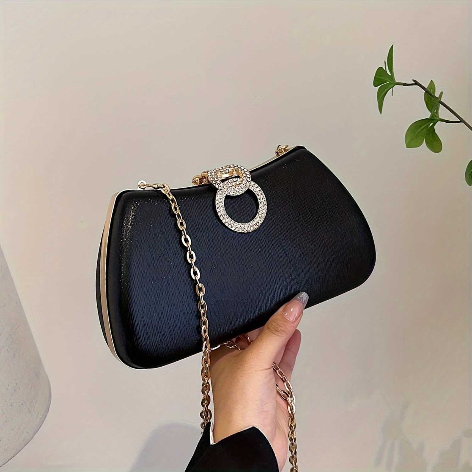 Small Quilted Messenger Bags, Designer Dinner Bags, Clutch Purses with Chain Straps
Small Quilted Messenger Bags, Designer Dinner Bags, Clutch Purses with Chain Straps